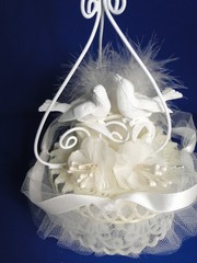 New Vintage Wilton Happiness Ornament Wedding Cake Top, # 103-452
