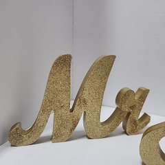 GOLD Glittered Wooden Mr & Mrs Freestanding Wedding Table Display (2 Glue Spots)