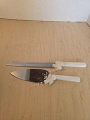 Wedding Cake Knife Set Stainless Steel Faux Pearl Handles – Used