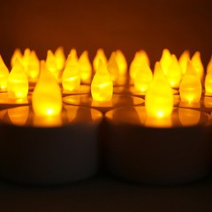 New AMBER Flickering 100 Flicker Light Flameless LED Tealight Tea Candles