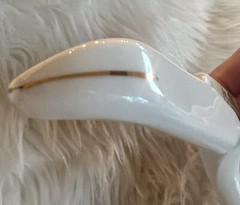 P.A.R.I.S.2 Forcelain France White Porcelain Cake Knife Server Gold Accents Read
