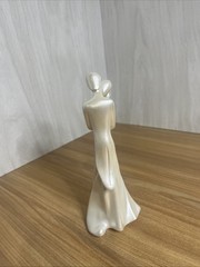 Wilton First Kiss Bride and Groom Wedding Cake Topper Figurine Pearlized White