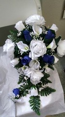 SALE LARGE WEDDING BOUQUET DARK BLUE AND WHITE CALA LILIES CASCADE TOSS & BOUT
