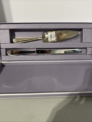 VERA WANG WEDGWOOD WITH LOVE CAKE KNIFE & SERVER 2 PIECE BOX SET