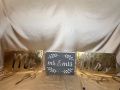 David Tutera Mr & Mrs Chair Signs Table Decoration Set Gold Gray Wedding 3pc