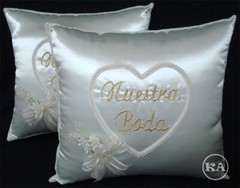 NEW Wedding Kneeling Pillow Set White – Conjines Para Boda Blancos (2 pcs)
