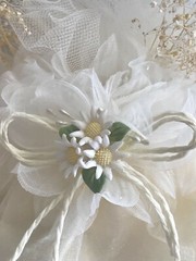 Daisy, Glass Heart and Doves, and Black Cowboy Hat, Ivory Western Cake Topper