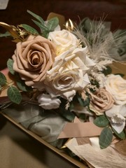 Ling’s moment Artificial Rose & Eucalyptus Aise Decor Green/White Drapes