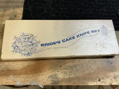Vintage Kirk Matz Sheffield Bride’s Stainless Steel Cake Knife Set in box, pearl