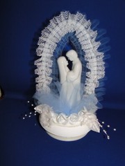 New Wilton «Devotion» Wedding Cake Top, white porcelain couple, blue 117-427