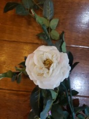 Designer Trellis Ivory/Pale Pink Rose Floral Greenery Garland Wedding Decor 5 Ft