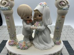 Precious Moments porcelain Bride & Groom arch wedding figurine music box 876143