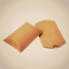 25 Qty Kraft Paper Pillow favor Box Wedding Party Favour Gift Candy Boxes
