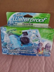 NOS 2020 Fujifilm Quick Snap Waterproof Disposable Camera 27 Photos New Sealed
