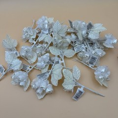 Amscan Satin Sheer Five Flowers With Rhinestones Mini Picks White
