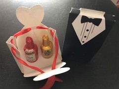 20pcs 3D Wedding Favor Boxes Dress & Tuxedo Party Bride Groom Shower Gift