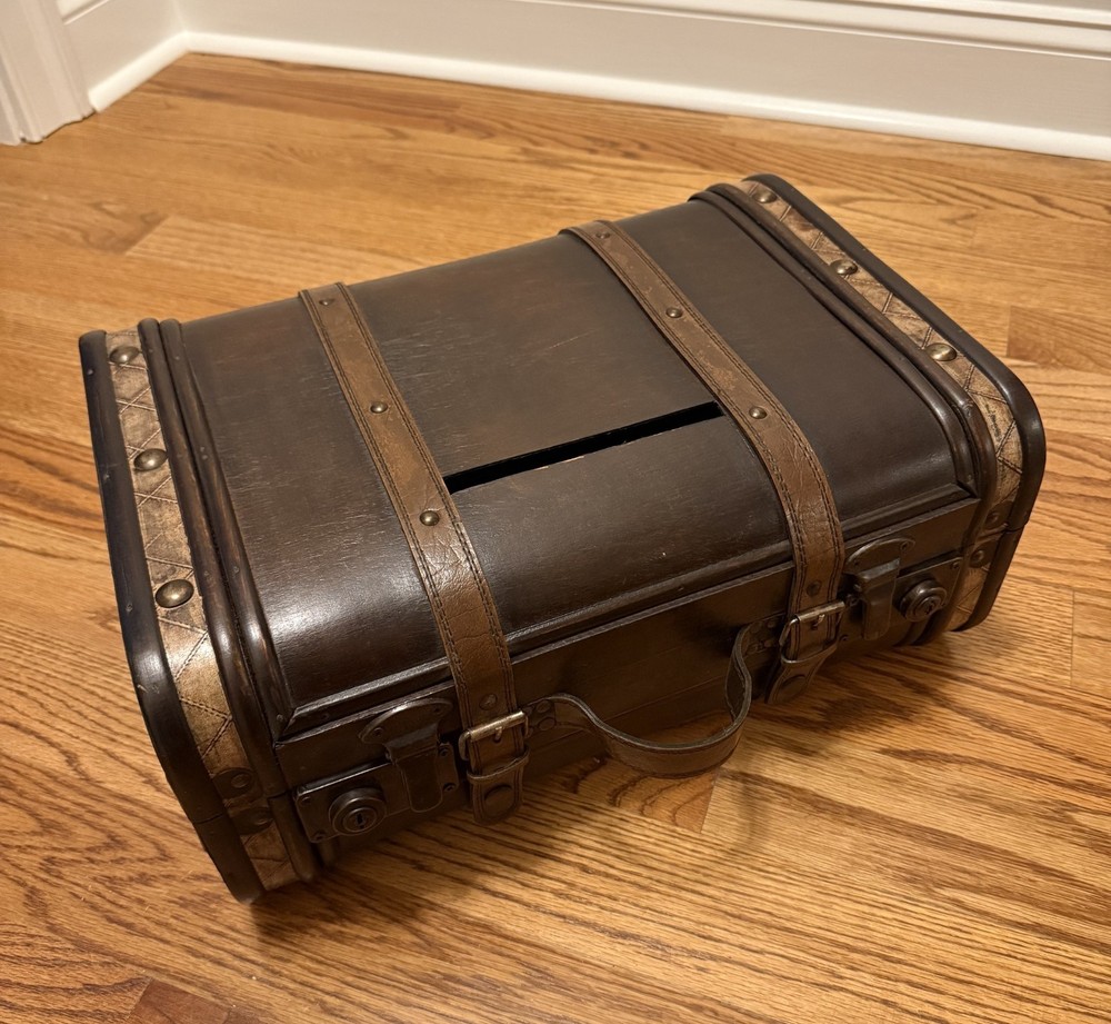 Unique Wooden Vintage Style Locking Suitcase for Wedding Reception Gift Cards