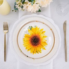 25 White 7″ Round Paper Plates with Sunflower Design – Disposable Tableware