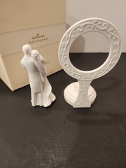 Hallmark Keepsake Wedding Cake Topper Ro Love And To Cherish 2005