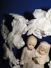 New Orchid Cascade Wedding Cake Top, «Lefton» adorable couple #420