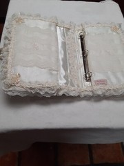 White Lace Satin Cloth Beaded Padded Wedding Photo Album Handmade VTG 15/10