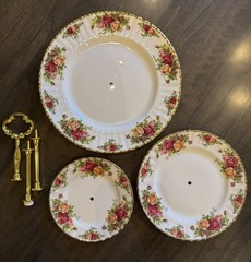 Royal Albert Old Country Rose 3- Tier Cake Dessert Stand