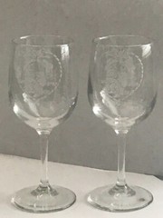 Western Wedding Wine Toasting Set, Etched Cowboy and Cowgirl Lassoed