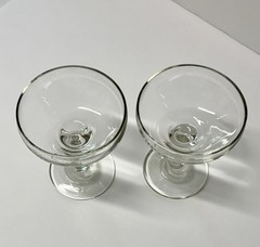 Vintage Bride and Groom Wedding Champagne/Wine Toasting Glasses