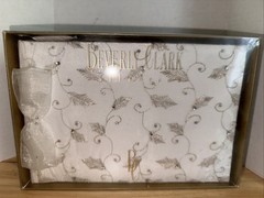 BEVERLY CLARK COLLECTION, WHITE Embroidered WEDDING GUEST BOOK, NEW!!!
