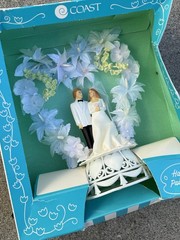 Vintage Coast Novelty MFG Co. Bride and Groom cake topper – original box –