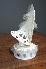 Vintage Art Deco Wedding Topper Sugar Sculpture Groom Bride Bell Lace Stand