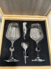 Bridal Wine Glass Set Wedding Gift In Wooden Keepsake Box