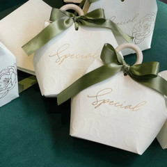 5pcs 9x12cm Gift Bag Wedding Favors Box Candy And Treat Boxes Packaging Item NEW