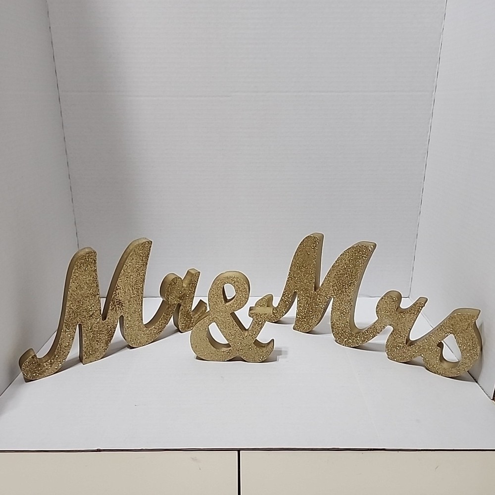 GOLD Glittered Wooden Mr & Mrs Freestanding Wedding Table Display (2 Glue Spots)