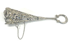Elegant Rose Pattern Bouquet Tussie Mussie Silver Plated w/Chain -Vintage Style