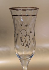 Champagne Flutes Toasting Glasses Wedding Anniversary Gold Trim, 8.25″ Tall