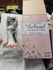 «The Bond» Wedding Cake Bride & Groom 6.5 Inch Topper By Ko & Mo. NIB. T112