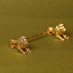 Gold Lion Cutlery Rest – Royal Spoon & Fork Holder | Luxury Dining Decor