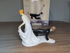WeddingStar Escaping Groom Porcelain Wedding Cake Topper Bride Groom NEW in Box