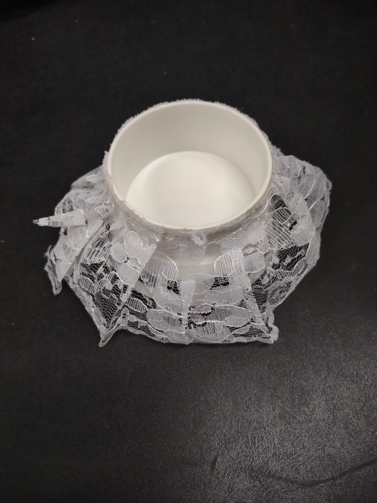 4″ Lace Topper for Wedding Cake, Add Fresh Flowers or Designs, Syndicate Sales