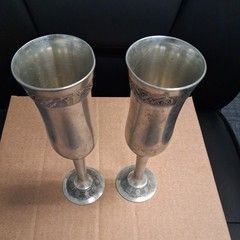 Pair of Mullingar Pewter Champagne Flutes Celtic theme Made In Ireland stamp 8″