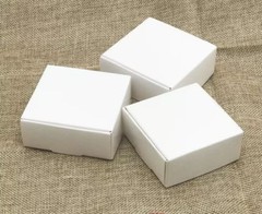 24xWhite Favour Boxes Birthday Wedding Bomboniere Party Favour Boxes 7.5×7.5x3cm