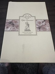 Discontinued Lenox Opal Innocence Bride & Groom Porcelain Ivory Cake Topper NIB