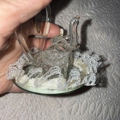 VTG 3” SPUN GLASS HEART Round WEDDING CAKE TOPPER w Elephants Heart Lace Mirror