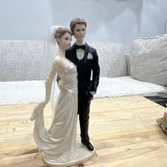 Bride and Groom Wedding Cake Topper Figurine White Black Plastic Romantic