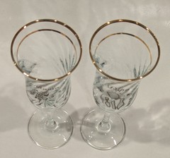 Champagne Flutes Toasting Glasses Wedding Anniversary Gold Trim, 8.25″ Tall