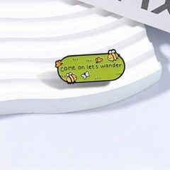 Zinc Alloy Insect Brooch Pin with Plaque Style for Outfit Pairing