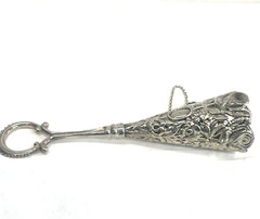 Elegant Rose Pattern Bouquet Tussie Mussie Silver Plated w/Chain -Vintage Style
