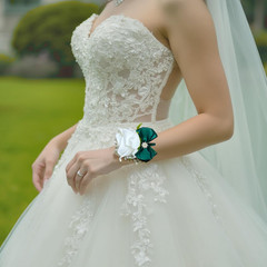 Corsage and Boutonniere Set for Wedding Prom Artificial Flower Corsage Wristlet