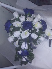 LARGE WEDDING BOUQUET NAVY BLUE AND WHITE CALA LILIES CASCADE TOSS AND BOUT
